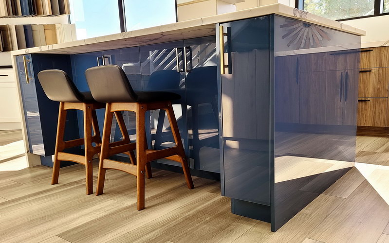 Indigo Gloss (M08)